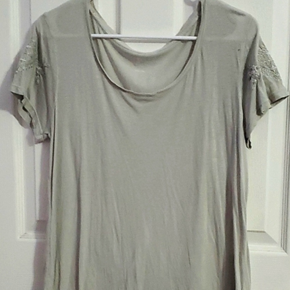 Lucky Brand Light Gray Boho Embroidery Slouchy Soft Modal Blend Tee Top